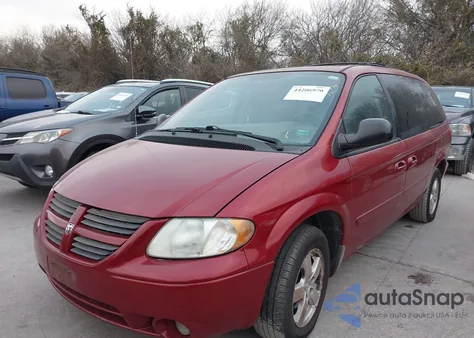 2005 Dodge Grand Caravan Sxt z USA, uszkodzony, nr VIN 2D8GP44L45R333595